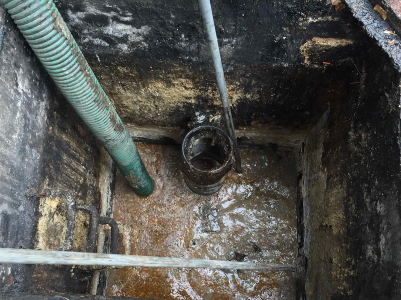 仙鹤门隔油池清理